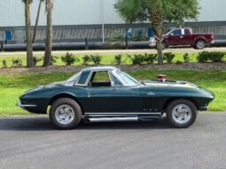 
										1965 Chevrolet Corvette full									