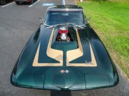 
										1965 Chevrolet Corvette full									