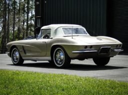 
										1962 Chevrolet Corvette full									