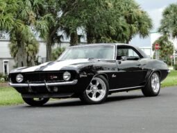 
										1969 Chevrolet Camaro V8 full									