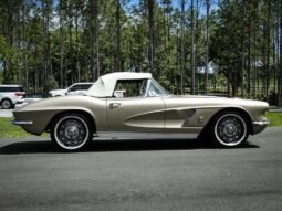 
										1962 Chevrolet Corvette full									