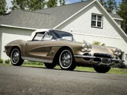 
										1962 Chevrolet Corvette full									